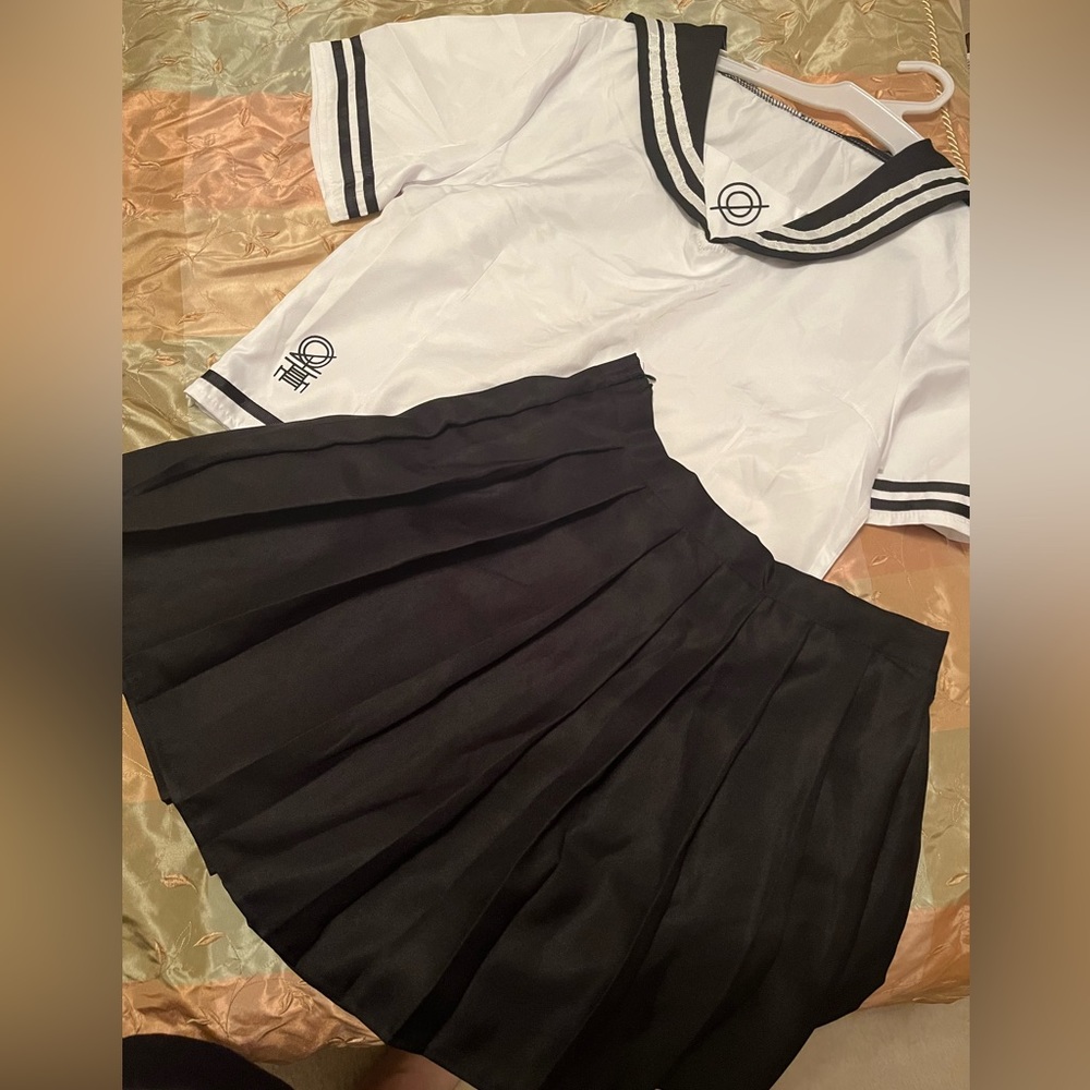 Ibuki Mioda cosplay without accessories